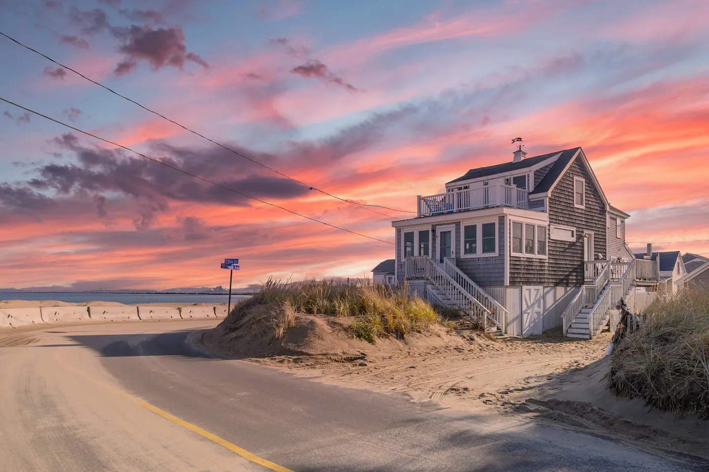 The Beach House Secluded Cabin