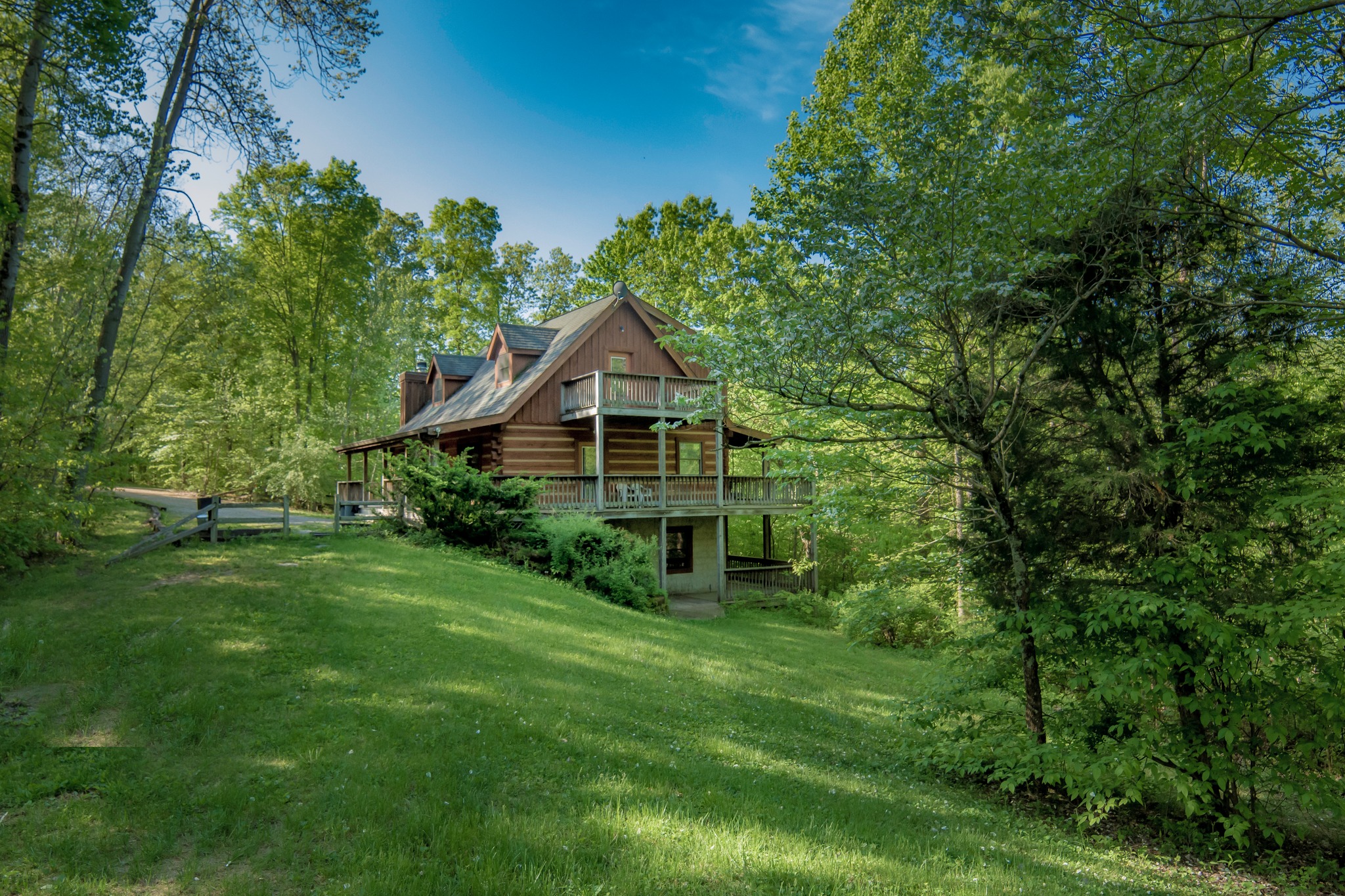 Back To Nature Treehouse Cabins Indiana